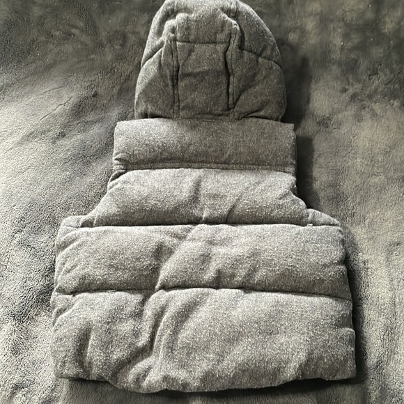 Baby GAP Warm Puffer Vest - Picture 6 of 6